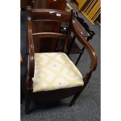 1137 - 19th century mahogany bar-back commode chair