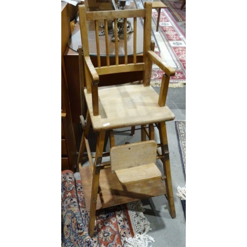 1139A - Vintage childs high chair