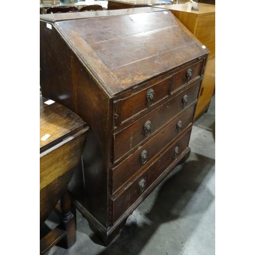 1236 - George III oak bureau with fitted interior, above two short and three long graduated drawers, on bra... 