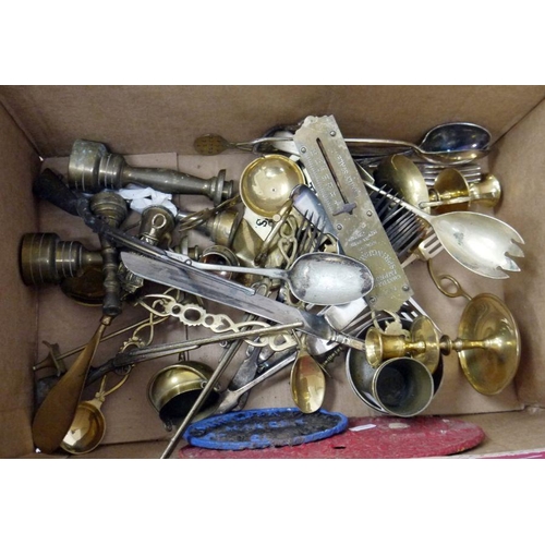 200 - Collection of assorted items of brass and metalware to include a model of a spitfire, various items ... 