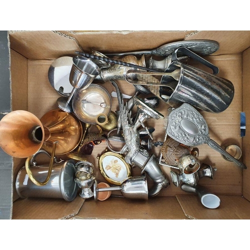 314 - Assorted electroplated wares to include fighting cocks decanter, wines, salt, peppers, bowls, etc (2... 