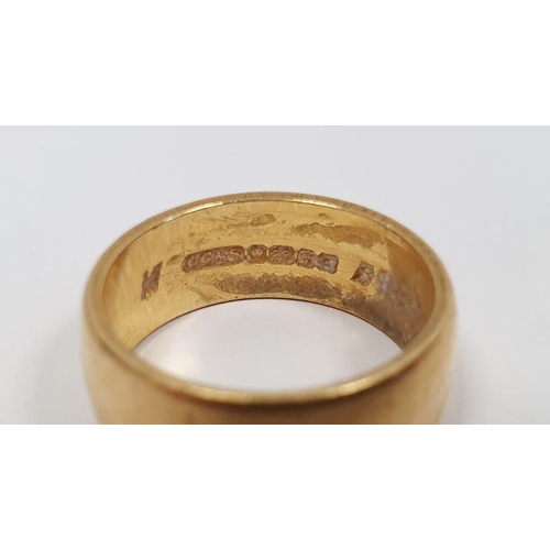 333 - 22ct gold wedding ring, plain broad band, 8.4g approx.