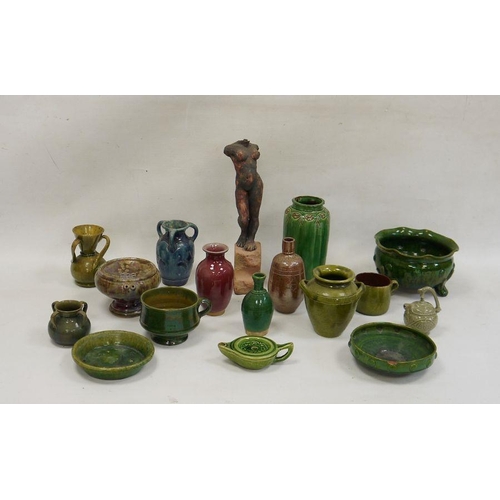 40 - *** WITHDRAWN *** Collection of English and Continental pottery, painted and impressed marks, includ... 