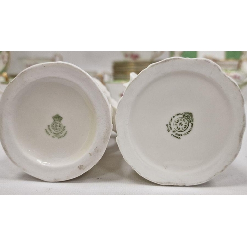 9 - Late 19th/early 20th century Aynsley china tea set for 12, to include teacups, saucers, tea plates, ... 