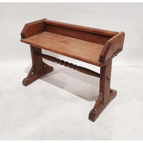 1136 - Victorian gothic-style pine bench on carved end supports