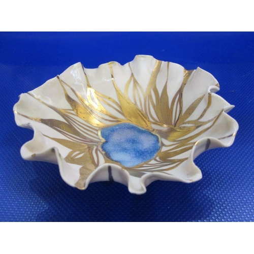 118 - Susan Buchner studio porcelain dish with gold and blue detailing (5cm tall), glass bowl engraved wit... 