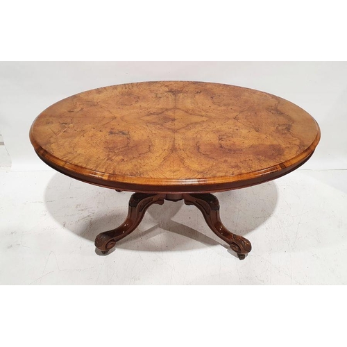 1281 - Victorian oval walnut loo table, the oval top with moulded edge, on turned and carved pedestal suppo... 