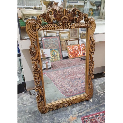 1396A - 20th century mirror with rectangular plate, in carved moulded frame