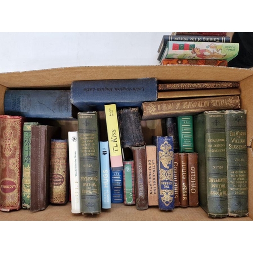 122 - Assorted miniature small 12mo books to include Brooks Diamond Gazetteer containing upwards of 21,000... 