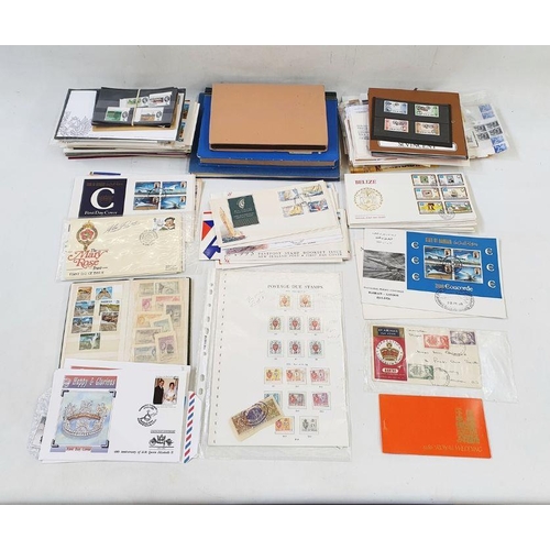 199 - GB, British Commonwealth & Rest of World: Large Box of 3 albums, 4 stockbooks, carton and packets; m... 