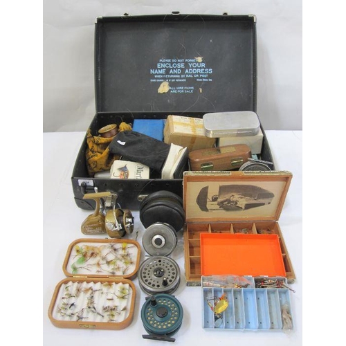 334 - Quantity fishing items to include a Hardy 'The Prince' 5/6 metal reel, Diamond Superdeluxe 888 reel,... 