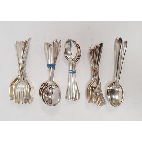 314 - Sundry plated flatware to include forks and spoons