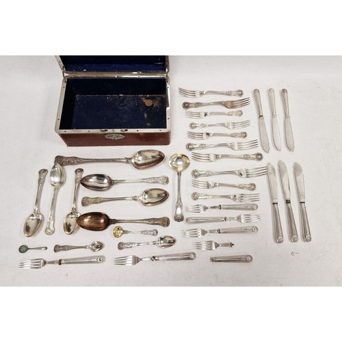 342 - Assorted silver flatware, Kings pattern, various dates and makers and further flatware, 53ozt (1 box... 