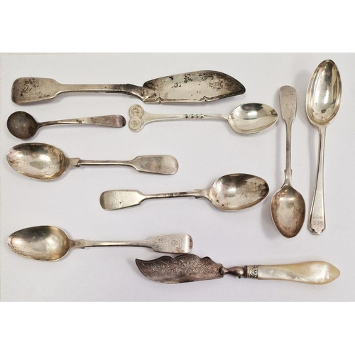 382 - Assorted miscellaneous silver teaspoons, various dates and makers, 5.9ozt (1 tray)