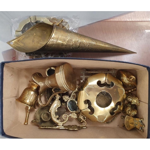 122 - Large quantity of metalware to include mainly brass, candlesticks, bowls, ornaments, posy pocket, mo... 