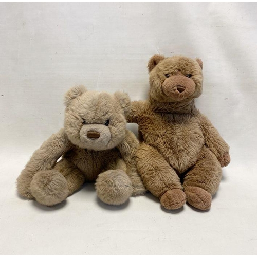 609 - Two modern Gund teddy bears together with a Avon porcelain doll 'Isabelle' and three other dolls (6)