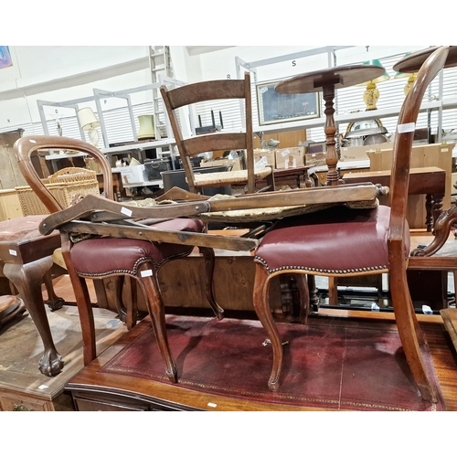 1215 - Modern mahogany and leather inset topped pedestal desk with serpentine front, nine assorted drawers,... 