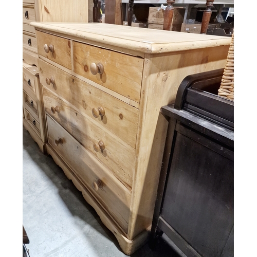 1245 - Vintage pine chest of two short over three long graduated drawers, on bracket feet, shaped apron, 99... 