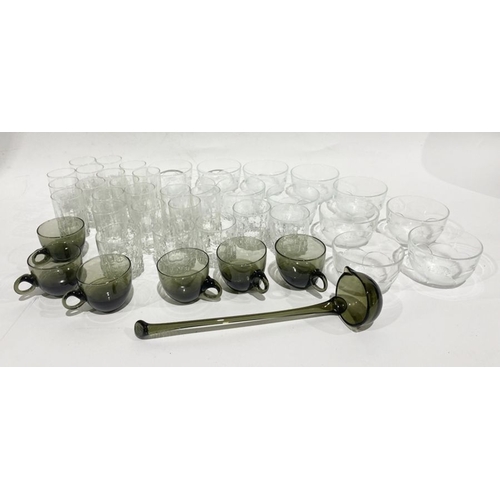 1336 - Set of 18 Ravenhead 'Vista' glass tumblers, a set of five Ravenhead 'Vista' whisky glasses and furth... 