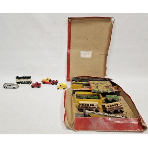 104 - Large collection of loose diecast model cars to include mainly Lledo Days Gone together with a boxed... 