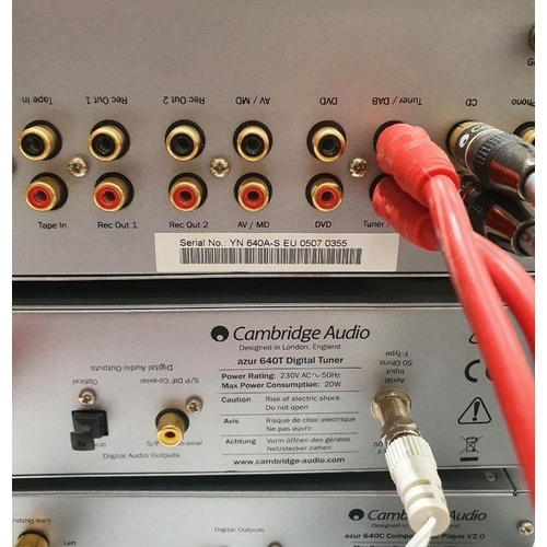 209 - A system of Cambridge Audio components comprising Azur 640A integrated amplifier (0507 0355), Azur 6... 