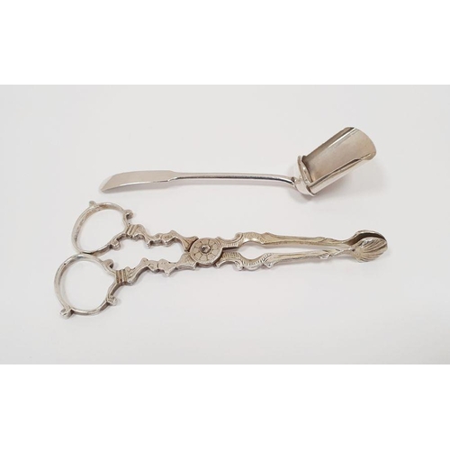 345 - George IV silver shovel-pattern sugar spoon with fiddle pattern handle, Birmingham 1822 and a pair o... 