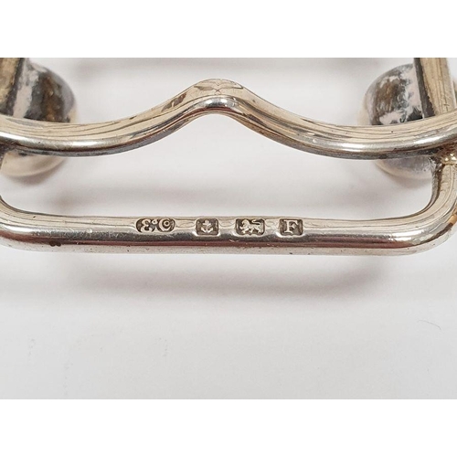 346 - George V silver toast rack, heart-pattern with four sections, on ball feet, Birmingham 1930, 3ozt ap... 