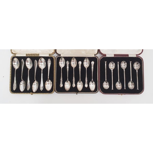 348 - Set of six silver teaspoons, shaped thread, cased, a set of silver coffee spoons, thread pattern, ca... 