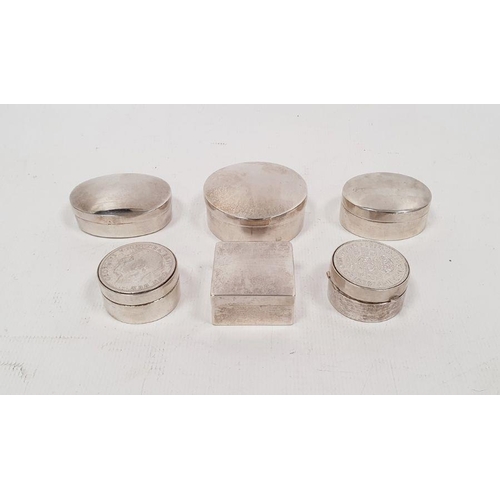 374 - Six various silver trinket boxes marked 'silver', 'sterling' or '925' and a 1939 two shilling coin (... 