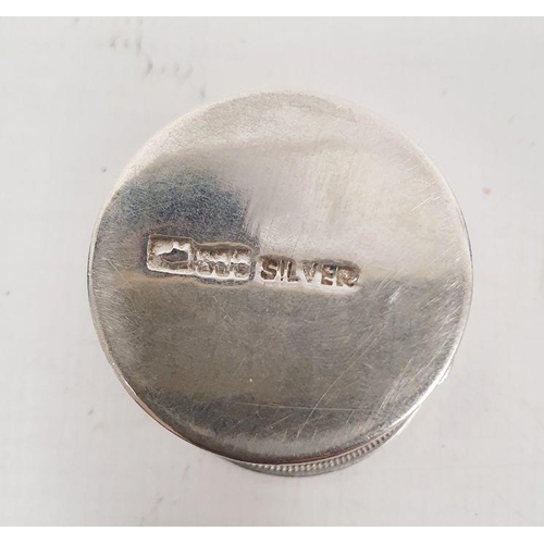 374 - Six various silver trinket boxes marked 'silver', 'sterling' or '925' and a 1939 two shilling coin (... 