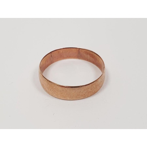 398 - 9ct gold wedding band, 2g approx.