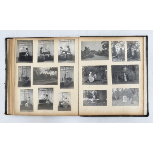 128 - Quantity of cloth and leatherbound photograph albums of vintage black and white photographs to inclu... 