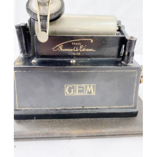 164 - Edison Gem phonograph serial no. G204786, 25.5cm wide approx. with alloy horn, 24.5cm approx. and bl... 