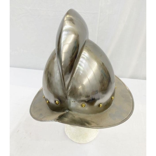 274 - Reproduction Spanish helmet