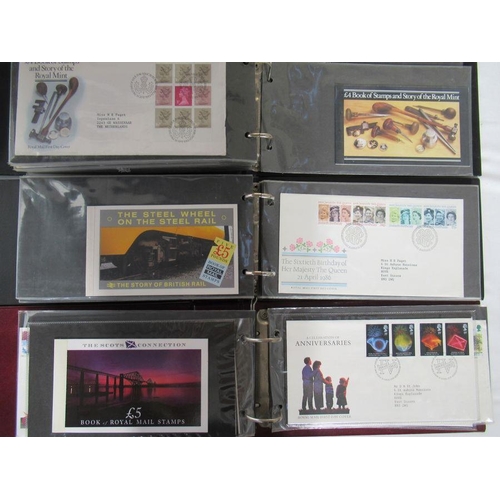 318 - GB: Three large A4 and three smaller albums full of over 300+ Queen Elizabeth II decimal FDC, many p... 