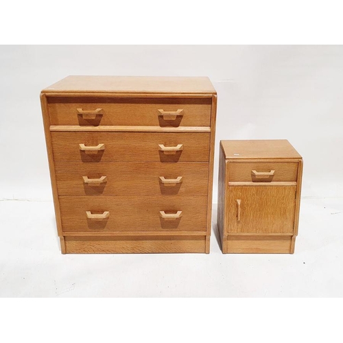 1076 - 20th century oak G-Plan 'Brandon' chest of four drawers with fitted top drawer on plinth base, H 84c... 