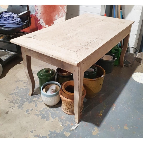 1124 - Pine kitchen table, 78.5cm high x 160.5cm wide x 87.5cm deep