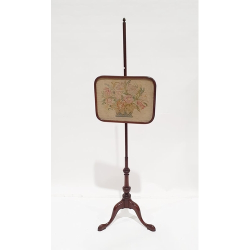 1262 - Victorian mahogany polescreen on tripod cabriole base