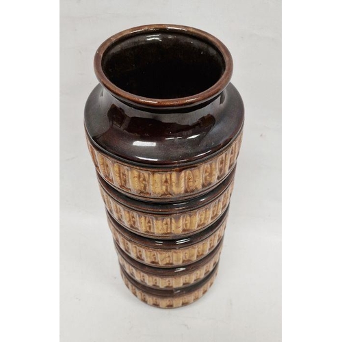 18 - West German pottery vase, 1960's/70's, moulded marks, patttern no.268/40, of cylindrical form, glaze... 