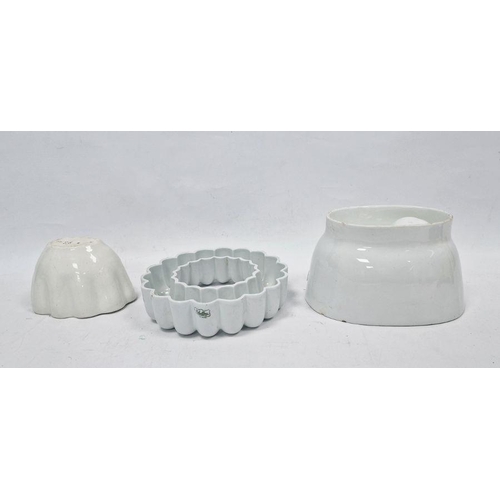 208 - Three stoneware jelly moulds (3)