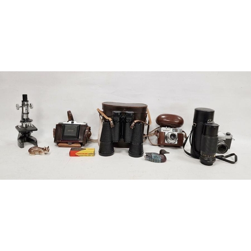 221 - Mixed lot of cameras and binoculars to include Yashika J-P camera, no.10403848 with Stienheil Munche... 