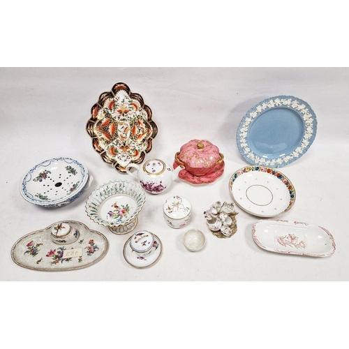 7 - Collection of late 18th century and later Continental and English pottery and porcelain comprising a... 