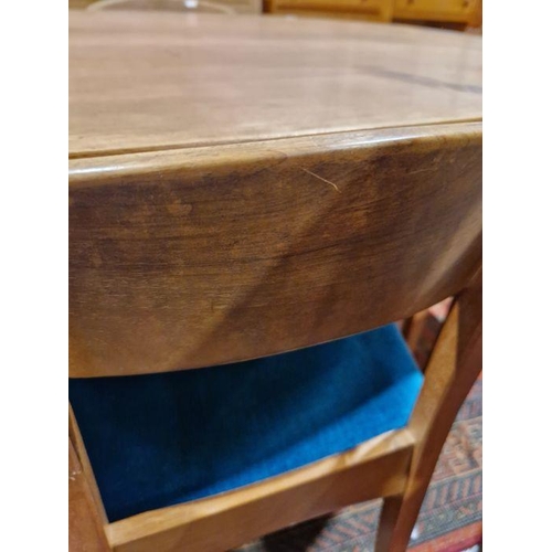 1236 - 1969/1970 Oliver Morel Cotswold School walnut oval dining table and chairs, the table having figured... 