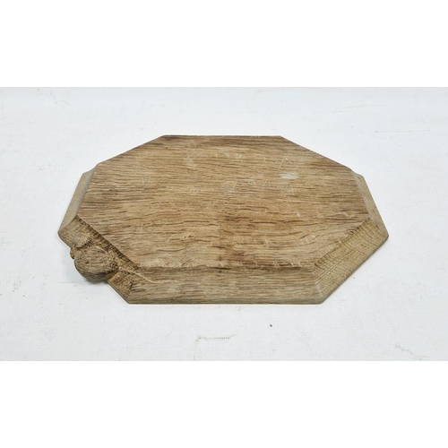 160 - Mouseman octagonal-shaped chopping board, 31cm wide