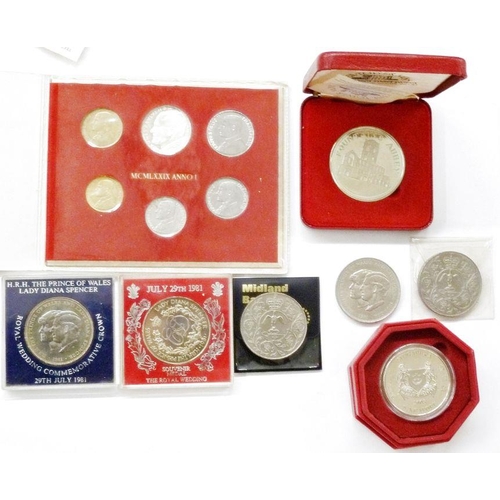 97 - Presentation case of brass and silver 3d in a purpose built case, case opens to access coins, togeth... 