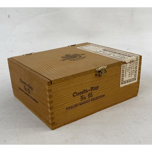 145 - Cuesta-Ray No.95 English Market Selection premium quality cigars, wrapped in plastic and cased in wo... 