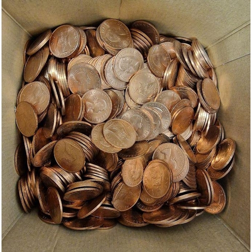 118 - Large quantity of copper pennies from the 1960's (1 box)