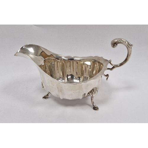 245 - 1920s silver gravy boat, Birmingham 1922, 4ozt approx.