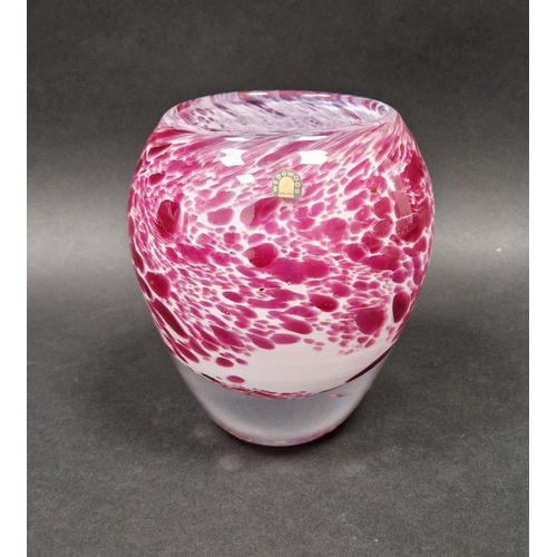 60 - Wedgwood studio Art glass vase in pink and white marble effect, 14.5cm high