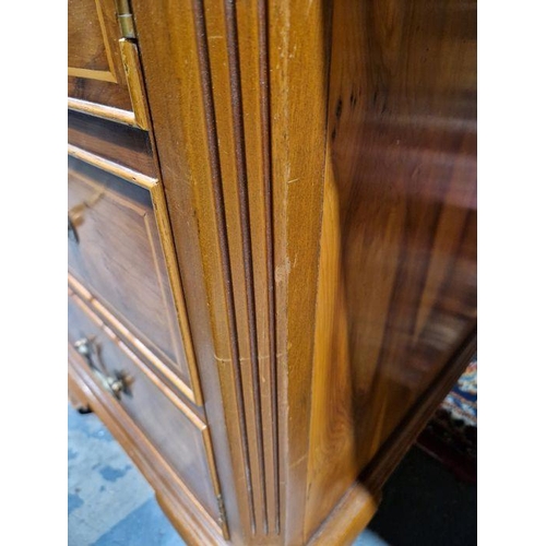 1183 - Modern walnut veneer partners' desk with green leather inset top, having one long drawer flanked by ... 